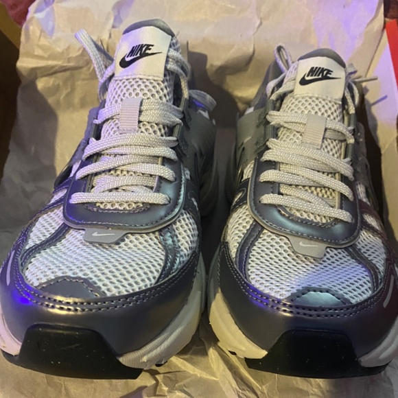 Nike V2K Run - Picture 4 of 8